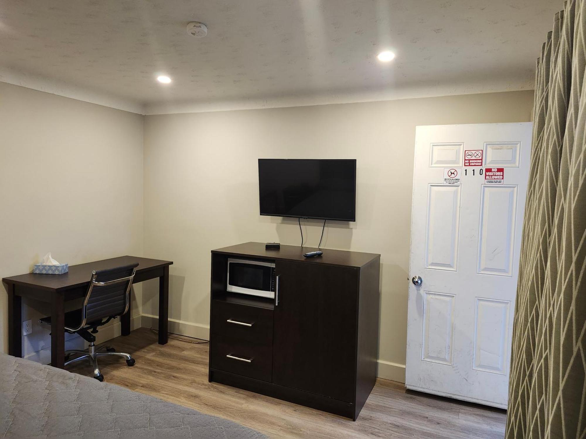 Fairway Inn & Suites Китченер Экстерьер фото